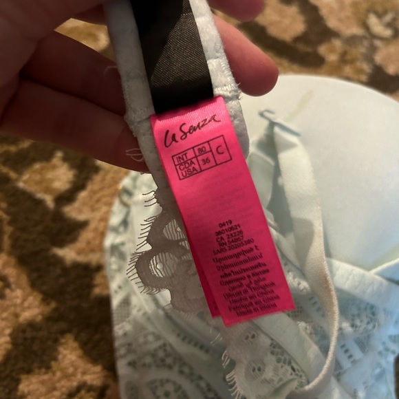 light blue lace vintage bra - Picture 8 of 8